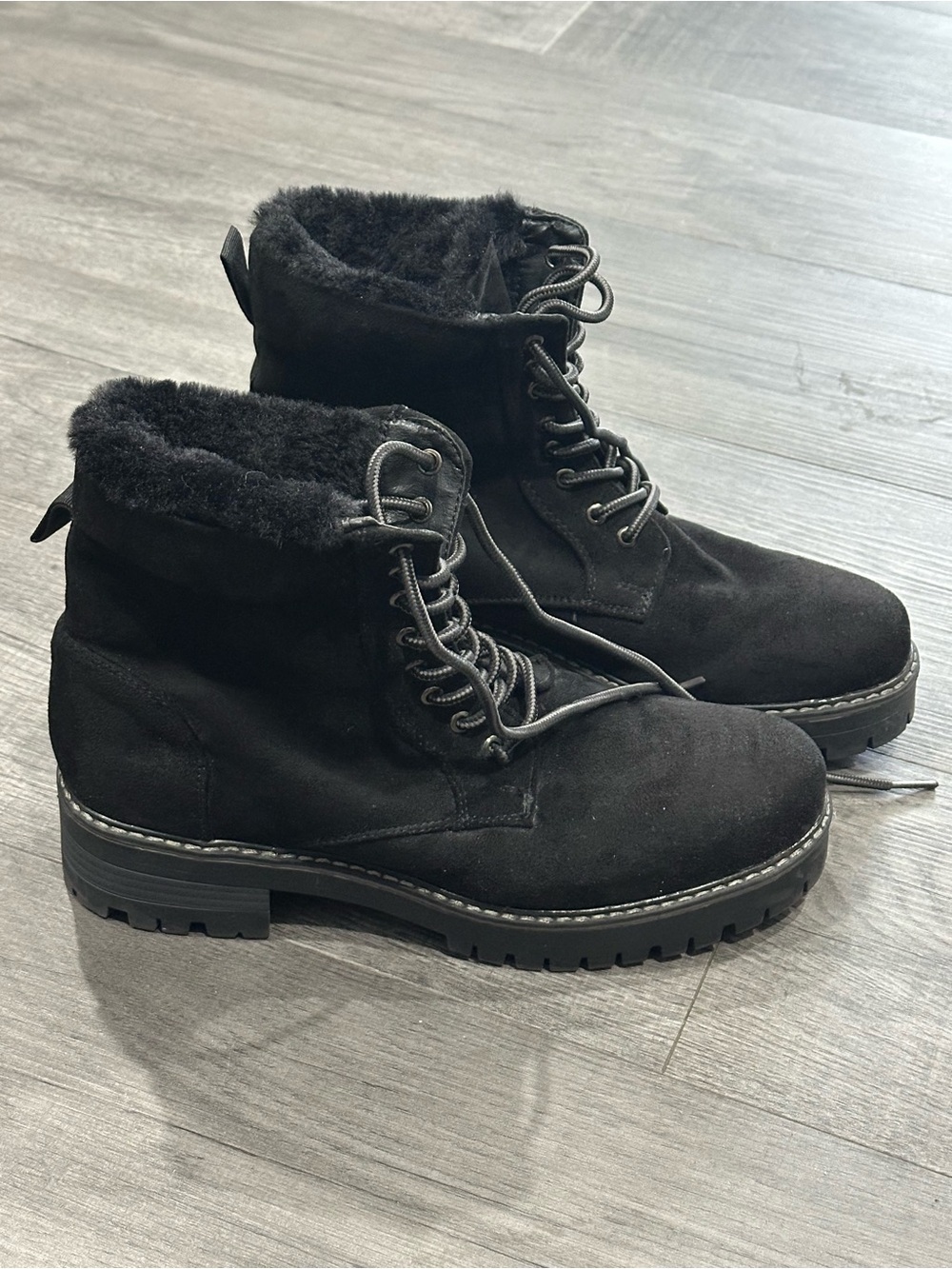 Womens black suede Olivia Miller boots size 10